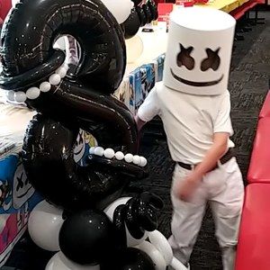 Meet your Posher, Norma